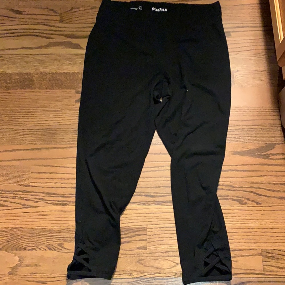 Sonoma black casual Capri leggings pants cross x ankle detail